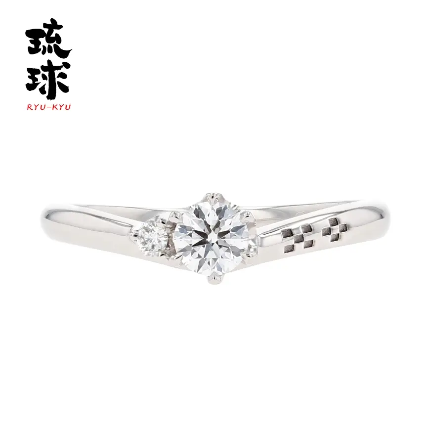 婚約指輪 ちゅら
